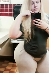 ginormous PAWG white plumper hefty ass thighs KTG